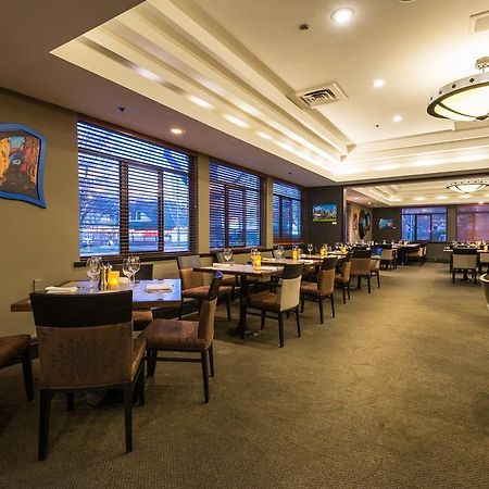 Harbour Towers Hotel & Suites Victoria Ngoại thất bức ảnh
