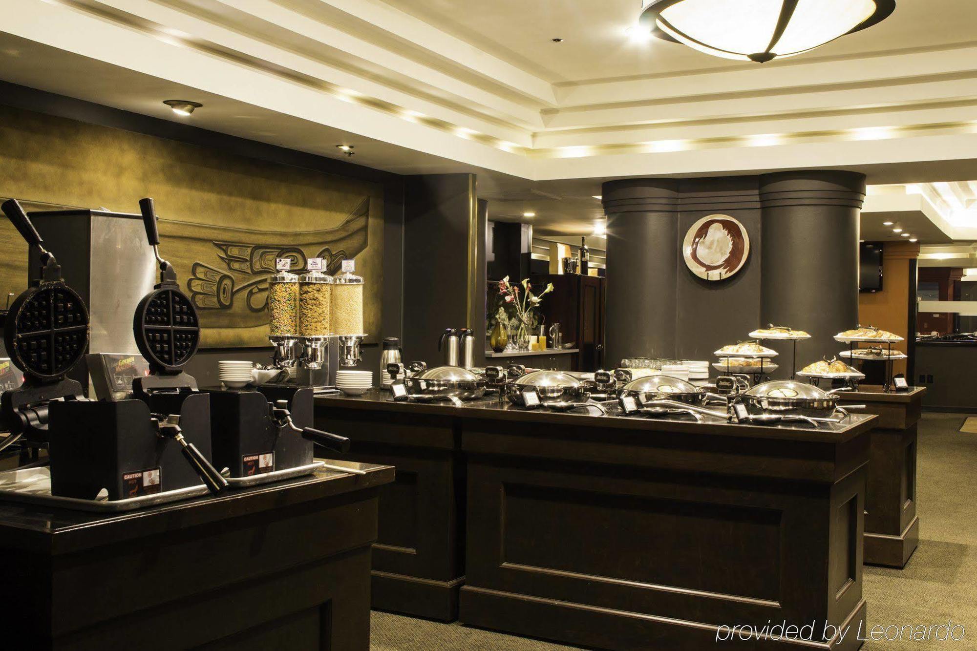 Harbour Towers Hotel & Suites Victoria Ngoại thất bức ảnh