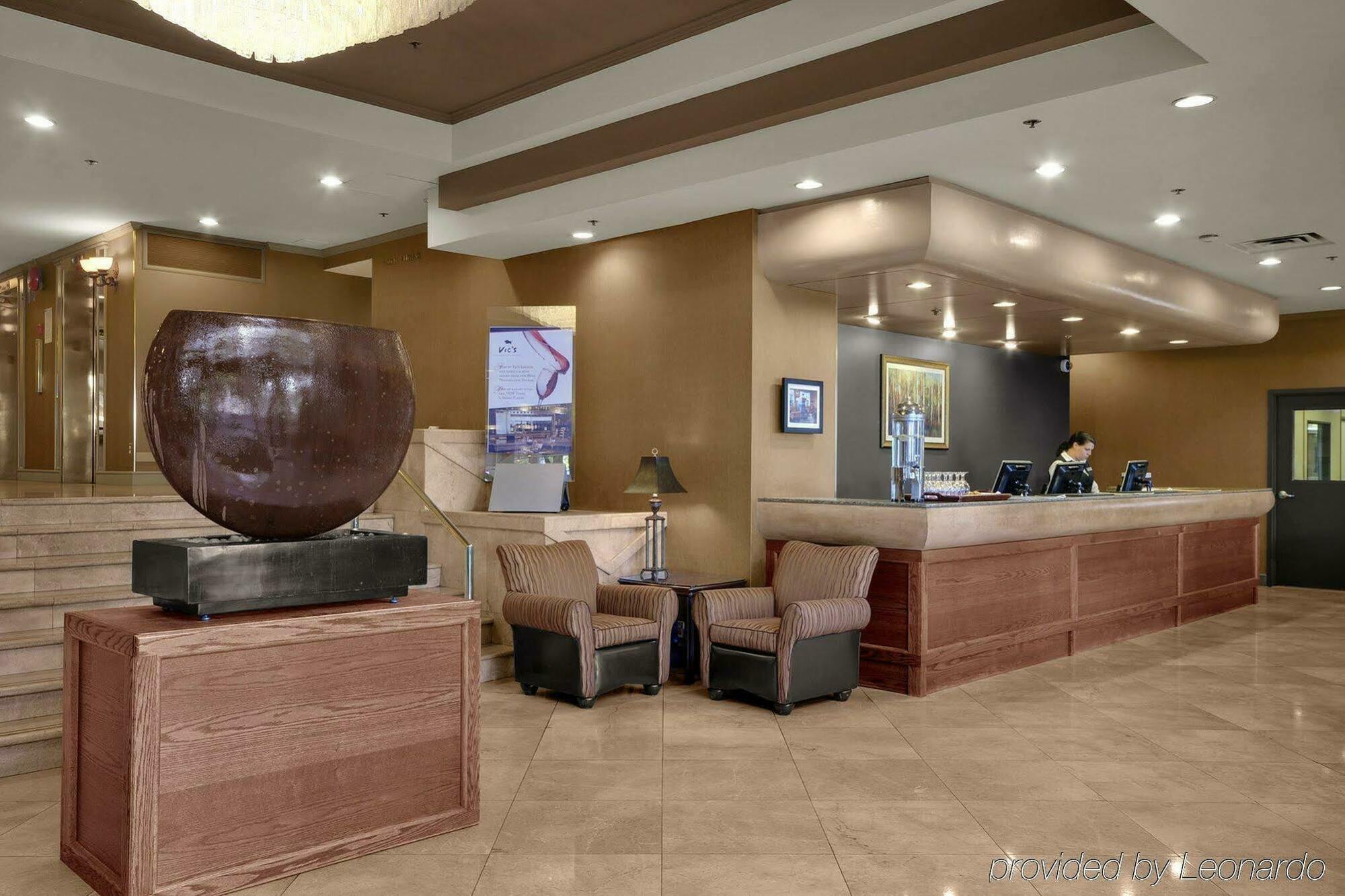 Harbour Towers Hotel & Suites Victoria Ngoại thất bức ảnh